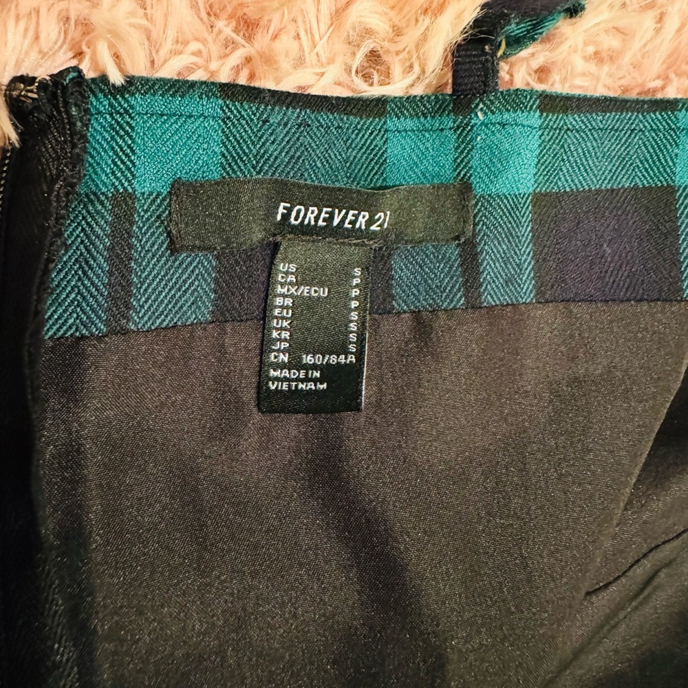 Forever 21 ! - Picture 3 of 5